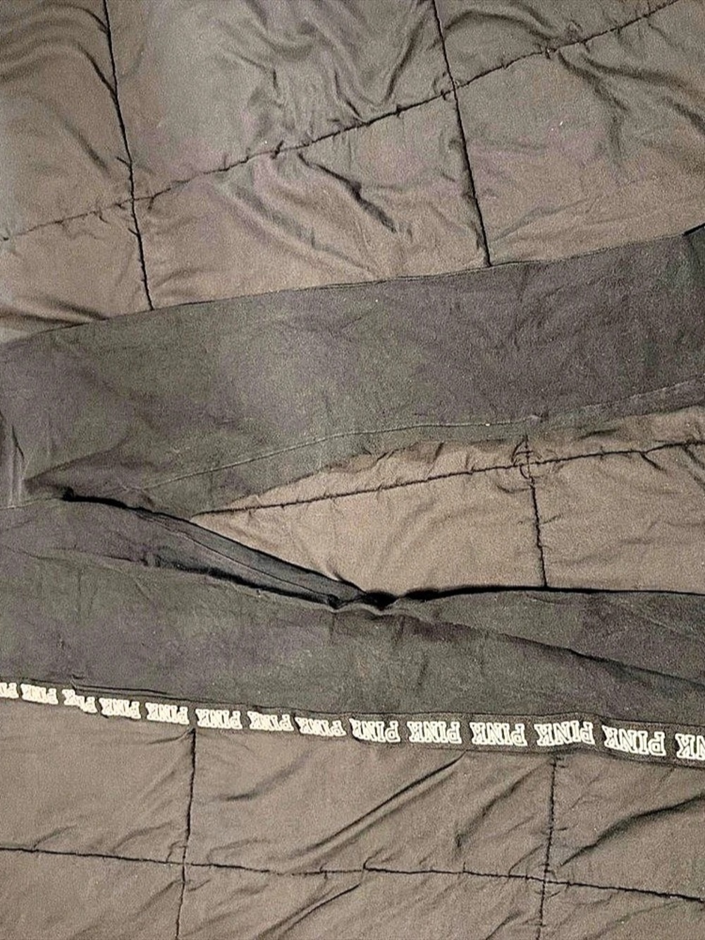 PINK Yoga Leggings in Black Size Medium
